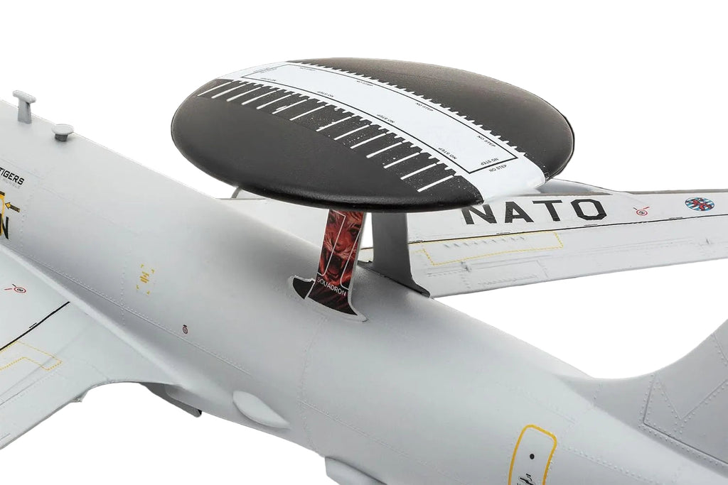 REVELL Boeing E 3A Sentry 1:144 Model Set-3