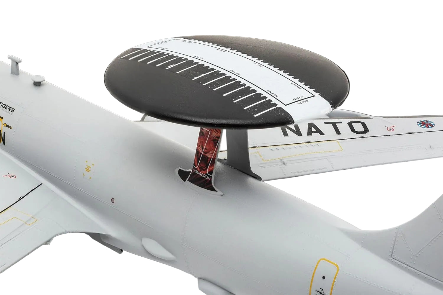 REVELL Boeing E 3A Sentry 1:144 Model Set-3